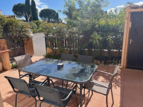 Appartement climatisé avec piscine proche plage, commerces et golf - 6 pers - FR-1-749-51